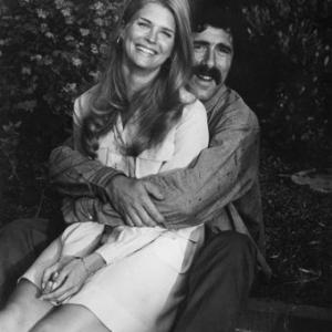 Candice Bergen w/ Elliot Gould during filming of 