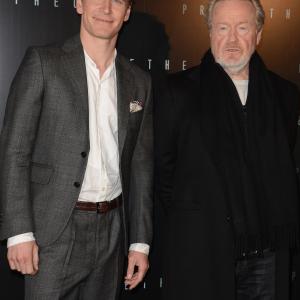 Ridley Scott and Michael Fassbender at event of Prometejas 2012