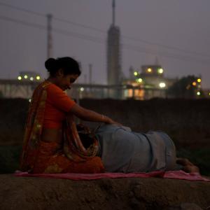 Rajpal Yadav and Tannishtha Chatterjee in Bhopal: A Prayer for Rain (2014)