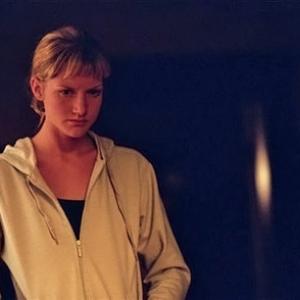 Sonja Bennett in Punch (2002)