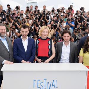 Cate Blanchett, Djimon Hounsou, Jay Baruchel, Dean DeBlois, America Ferrera and Kit Harington at event of Kaip prisijaukinti slibina 2 (2014)