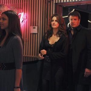 Still of Nathan Fillion and Stana Katic in Kastlas 2009