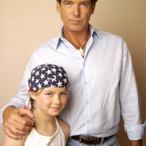 Pierce Brosnan and Sophie Vavasseur at event of Evelyn 2002