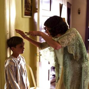 Still of Angelina Jolie and Gattlin Griffith in Laumes vaikas (2008)