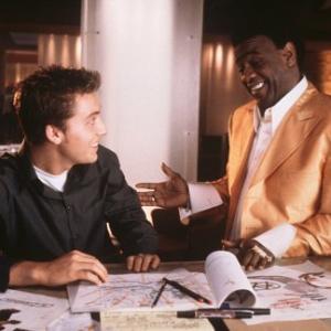 Still of Lance Bass and Al Green in On the Line (2001)
