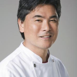 Still of Roy Yamaguchi in Top Chef Masters 2009