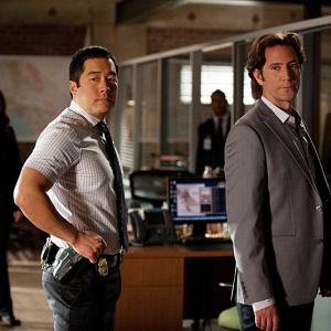 Still of Robin Tunney, Henry Ian Cusick and Tim Kang in Mentalistas (2008)