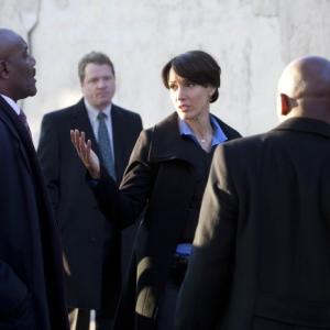 Still of Jennifer Beals and Delroy Lindo in The Chicago Code (2011)