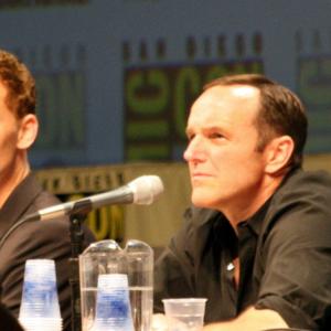 Clark Gregg and Tom Hiddleston at event of Toras (2011)