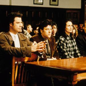 Still of John Travolta, William Hurt, Andie MacDowell and Robert Pastorelli in Michael (1996)
