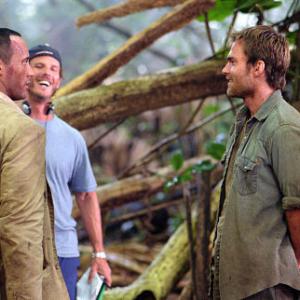 Peter Berg Seann William Scott and Dwayne Johnson in The Rundown 2003