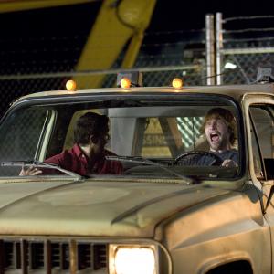 Still of Seann William Scott and Johnny Knoxville in The Dukes of Hazzard (2005)
