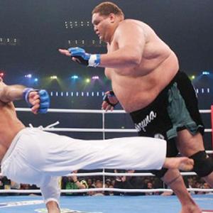 Royce with largest opponent Sumo wrestler