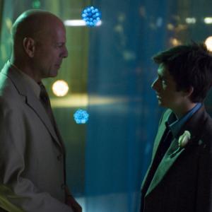 Still of Bruce Willis and Reece Thompson in Assassination of a High School President 2008