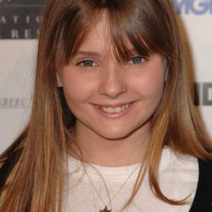 Abigail Breslin at event of Stand Up to Cancer 2008