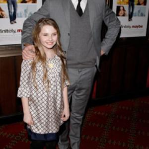 Ryan Reynolds and Abigail Breslin at event of Definitely, Maybe (2008)