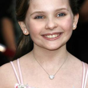 Abigail Breslin at event of The 79th Annual Academy Awards (2007)