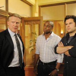 Still of Anthony Michael Hall, Dulé Hill and James Roday in Aiskiaregys (2006)