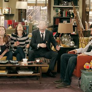 Still of Neil Patrick Harris, Alyson Hannigan, Josh Radnor and Cobie Smulders in Kaip as susipazinau su jusu mama (2005)