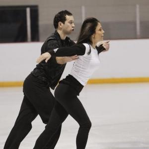 Still of Bethenny Frankel and Ethan Burgess in Skating with the Stars 2010