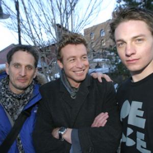 Simon Baker Gregory Smith and Alan Brown at event of Book of Love 2004