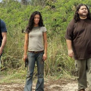 Still of Matthew Fox, Jorge Garcia and Evangeline Lilly in Dinge (2004)
