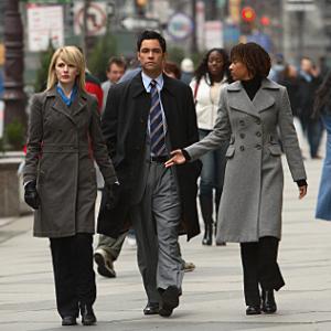 Still of Kathryn Morris Danny Pino and Tracie Thoms in Cold Case 2003