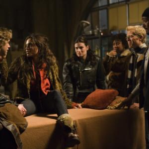 Still of Rosario Dawson, Idina Menzel, Adam Pascal, Anthony Rapp and Tracie Thoms in Rent (2005)