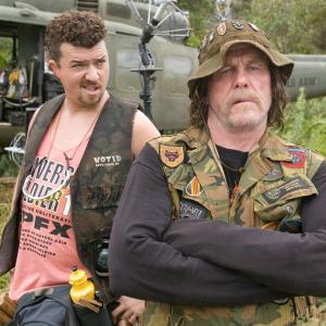 Still of Nick Nolte and Danny McBride in Griaustinis tropikuose 2008