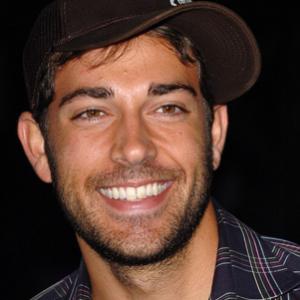 Zachary Levi at event of Naktinis reisas 2005