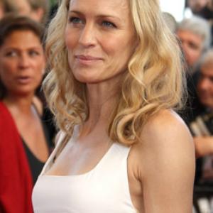 Robin Wright at event of Negarbingi sunsnukiai 2009