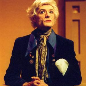 Leon Acord as Quentin Crisp in the SF production of Jeffrey Hartgraves Carved in Stone