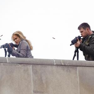 Still of Chris Hemsworth and Isabel Lucas in Red Dawn 2012