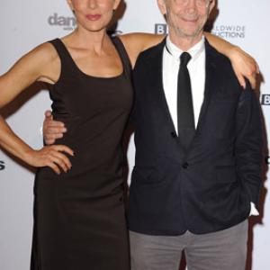 Jennifer Grey and Joel Grey at event of Dancing with the Stars (2005)
