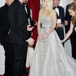 Anna Faris and Chris Pratt at event of The Oscars (2015)