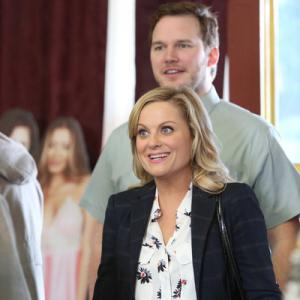 Still of Amy Poehler and Chris Pratt in Parks and Recreation (2009)