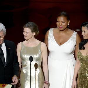 Richard Gere, Renée Zellweger, Queen Latifah and Catherine Zeta-Jones at event of The Oscars (2013)
