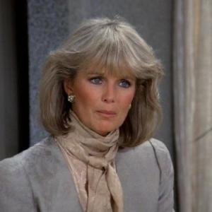 Still of Linda Evans in Dynasty (1981)