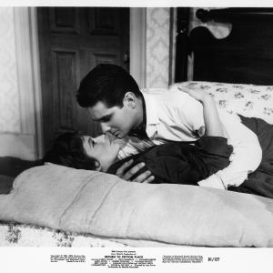 Still of Brett Halsey and Luciana Paluzzi in Return to Peyton Place (1961)