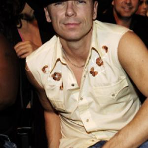 Kenny Chesney at event of 2005 American Music Awards 2005