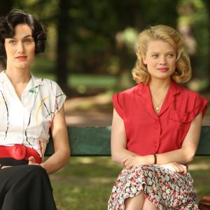 Still of Mélanie Thierry and Clotilde Hesme in Pour une femme (2013)