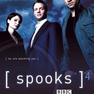 Rupert Penry-Jones, Olga Sosnovska and Raza Jaffrey in Spooks (2002)