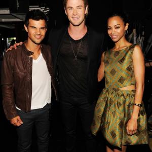 Zoe Saldana, Chris Hemsworth and Taylor Lautner at event of Teen Choice Awards 2012 (2012)
