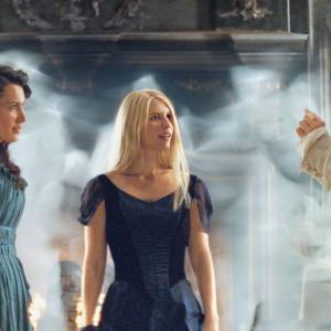 Still of Claire Danes, Kate Magowan and Charlie Cox in Zvaigzdziu dulkes (2007)