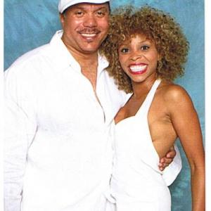 2009 All White Affair! Singer Howard Huge with Annette