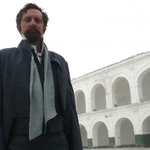 Marius Biegai as Charles Beneski in the historical series Gritos de Muerte  Libertad on location