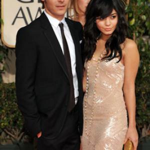 Vanessa Hudgens and Zac Efron at event of The 66th Annual Golden Globe Awards 2009