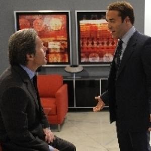 Still of Jeremy Piven and Gary Cole in Entourage 2004
