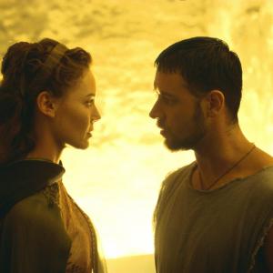 Still of Russell Crowe and Connie Nielsen in Gladiatorius 2000