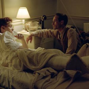 Still of Tobey Maguire and Gary Stevens in Favoritas (2003)